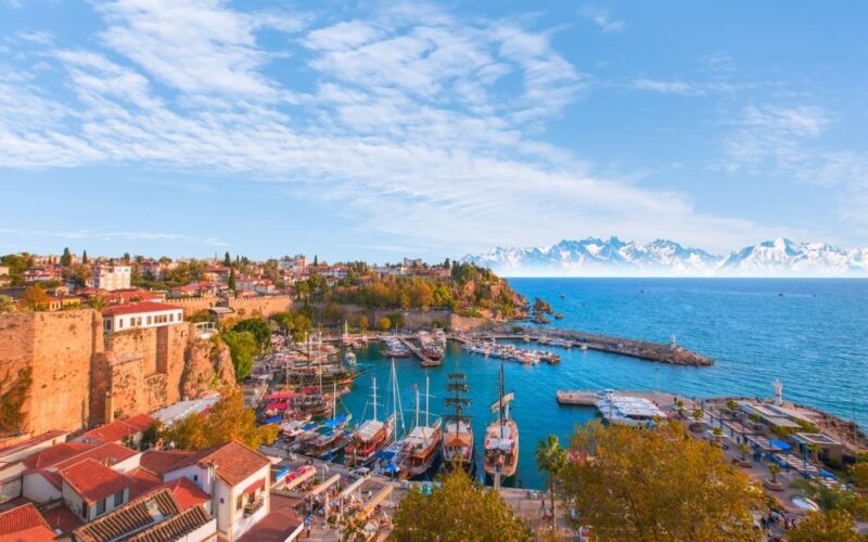 Turecká riviéra All Inclusive – proč je First Minute na léto 2027 nejlepším rozhodnutím roku?
